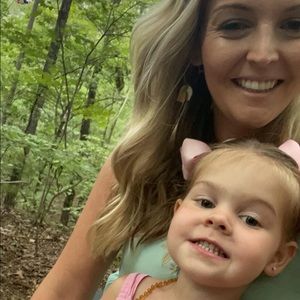 Meet your Posher, Candace